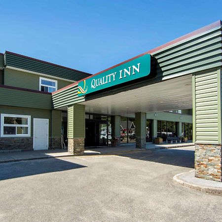 Quality Inn Bracebridge Buitenkant foto