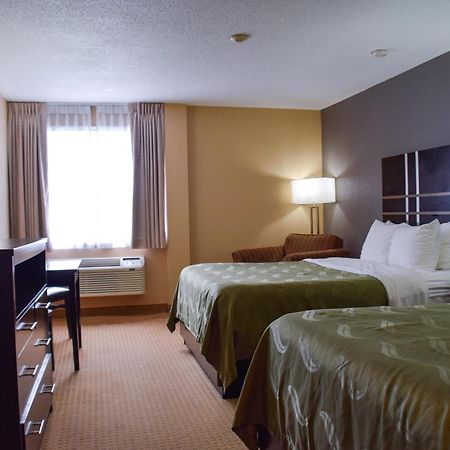 Quality Inn Bracebridge Buitenkant foto