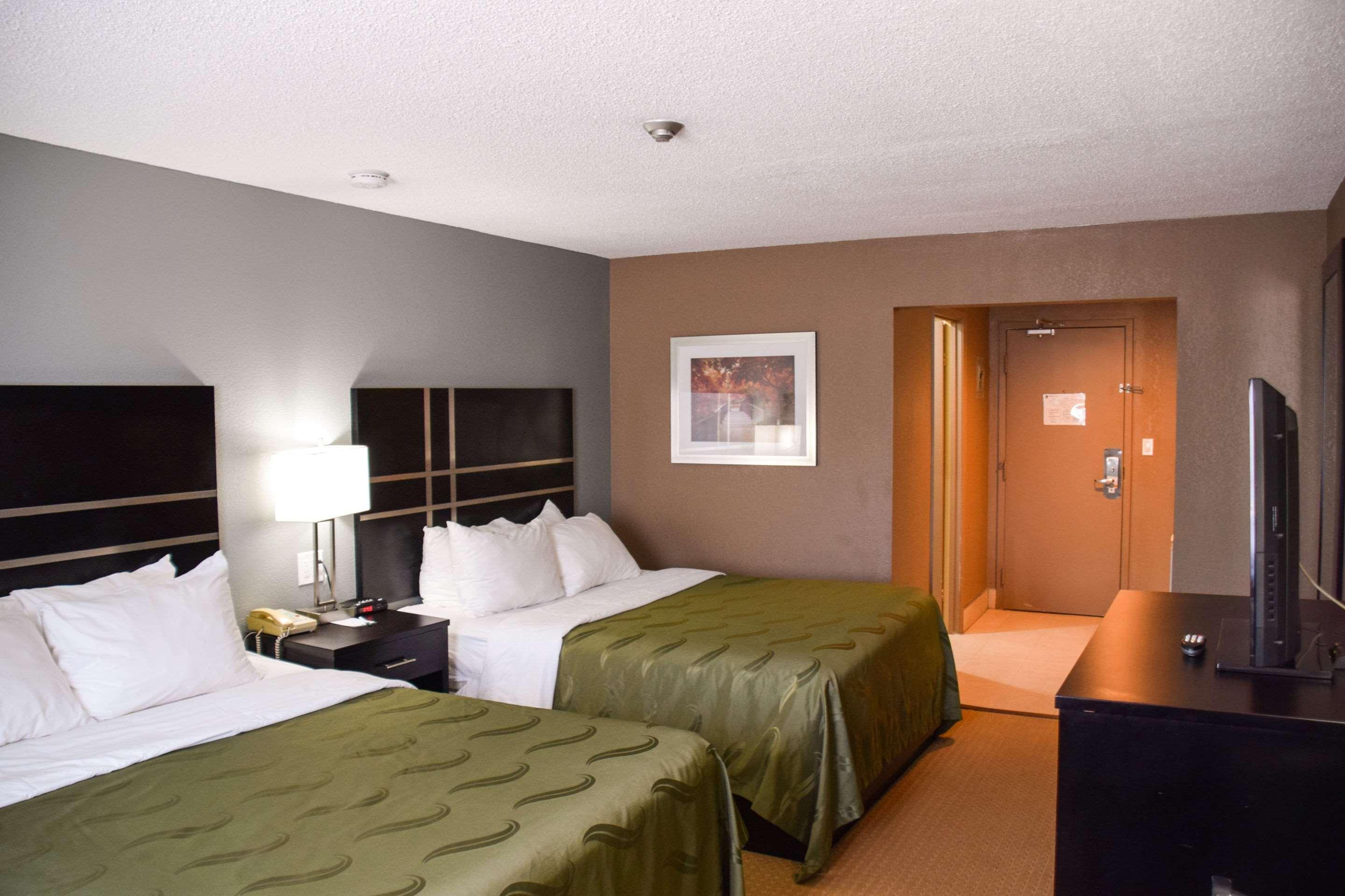 Quality Inn Bracebridge Buitenkant foto