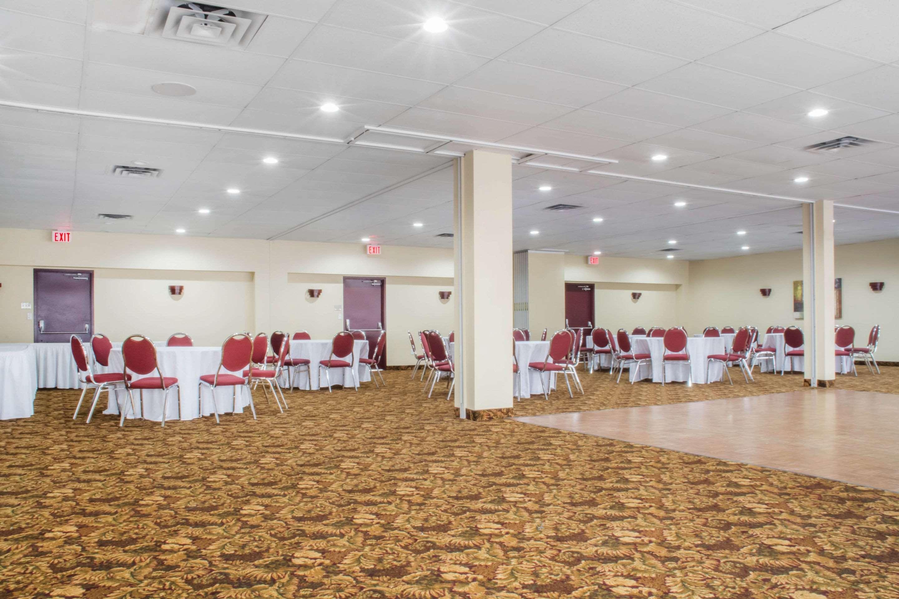 Quality Inn Bracebridge Buitenkant foto