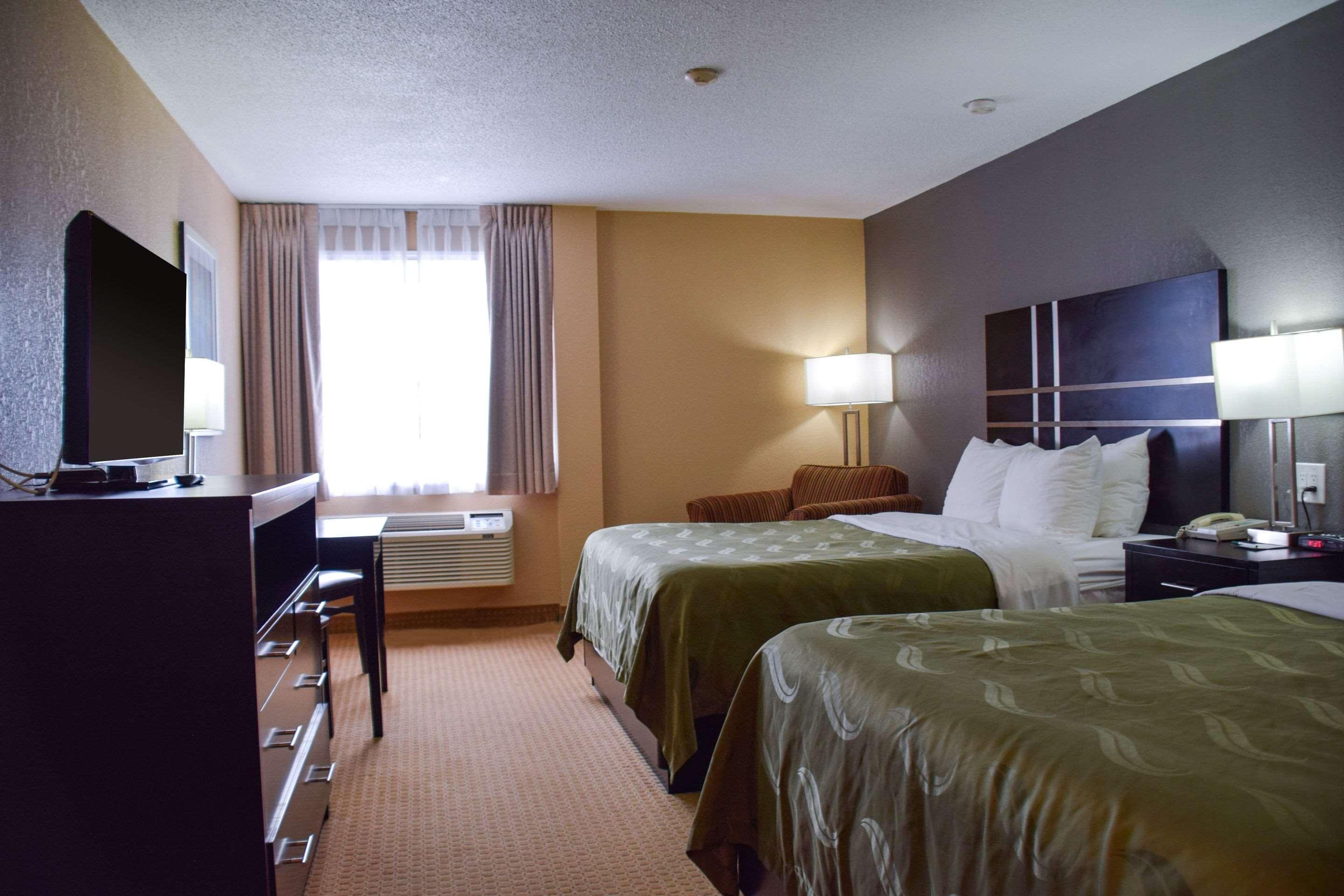 Quality Inn Bracebridge Buitenkant foto
