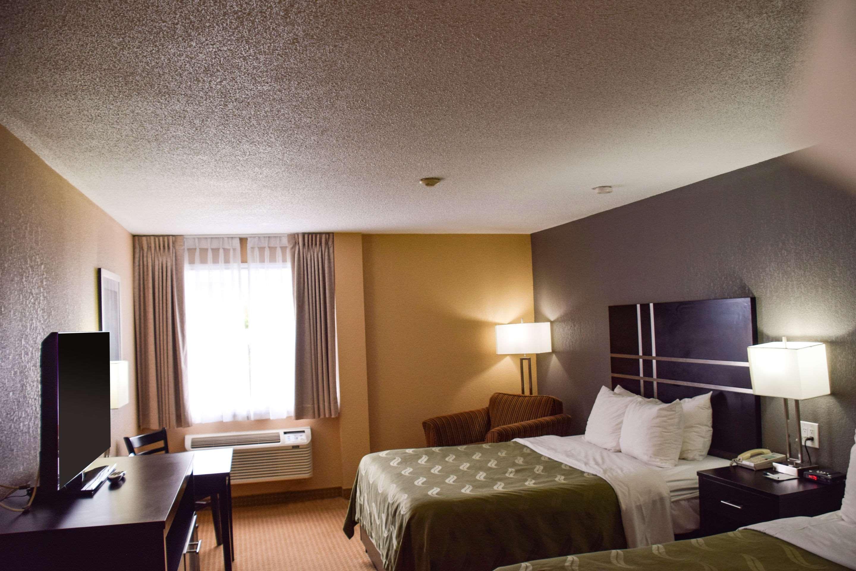 Quality Inn Bracebridge Buitenkant foto